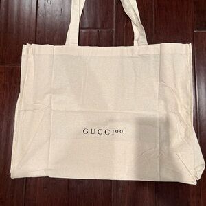 Gucci Cream/Eggshell Canvas Shopper. Double Shoulder Straps. Large